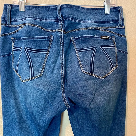 Seven7 Distressed Denim Leggings Size 10 - Picture 8 of 8